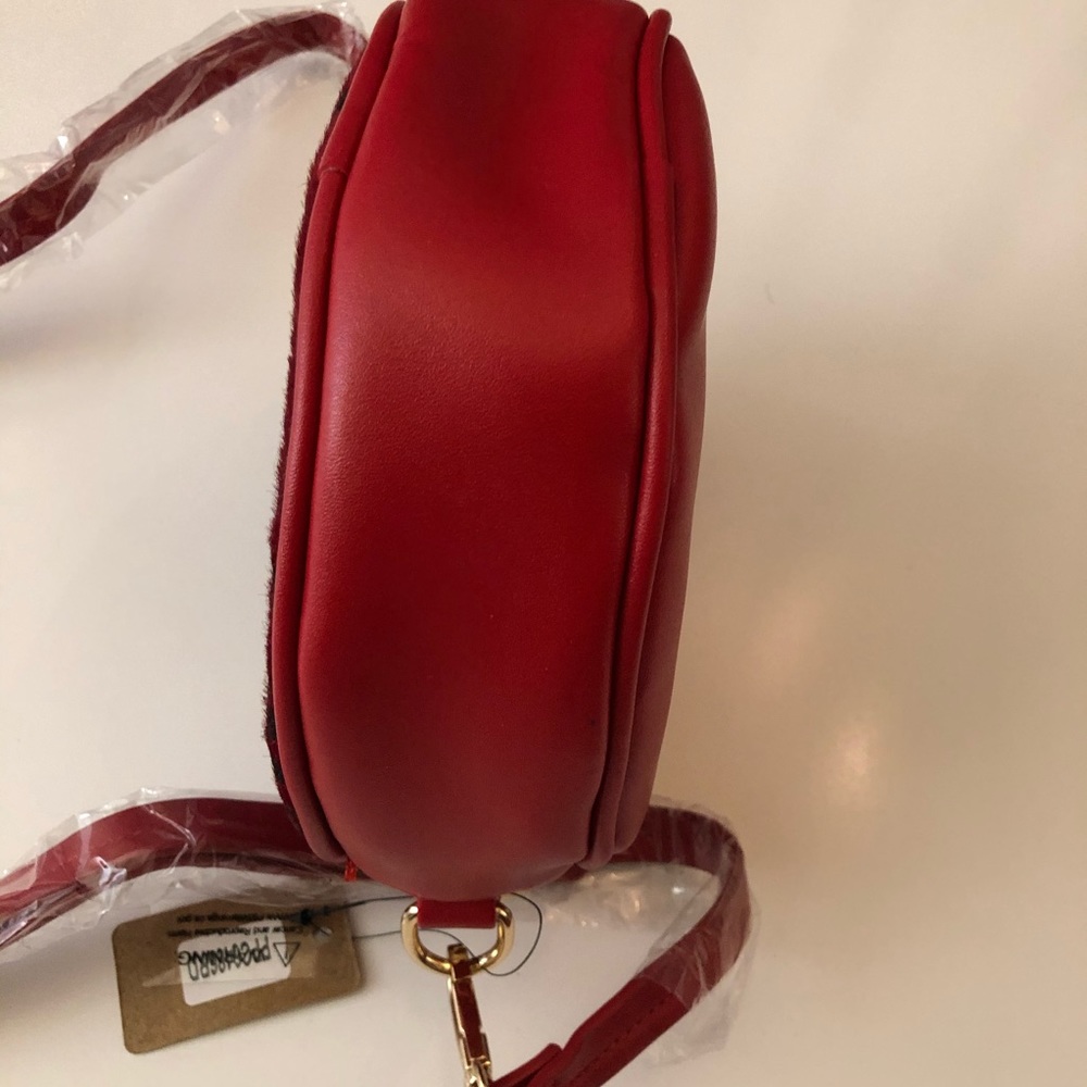 Round Red Handbag - Picture 8 of 8